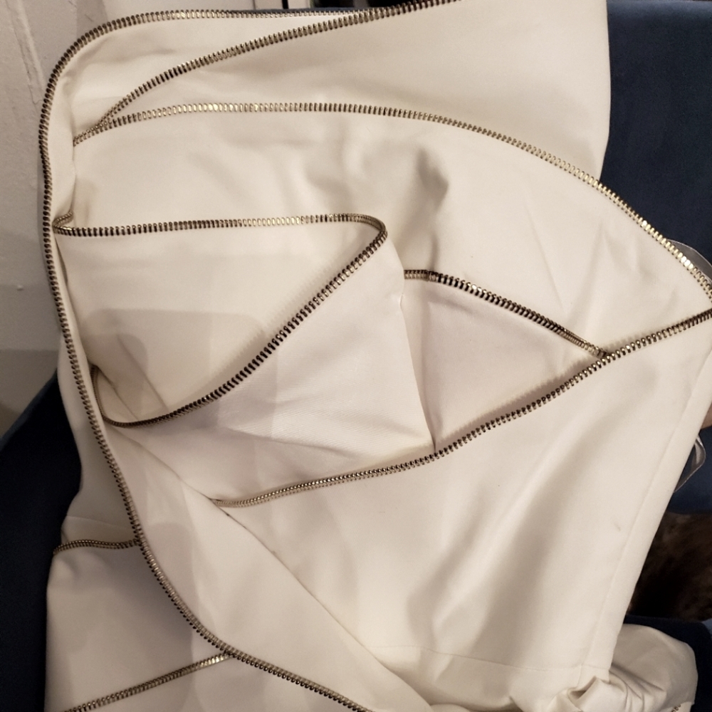 Sexy Jovani bustier strapless white w/gold zippers
